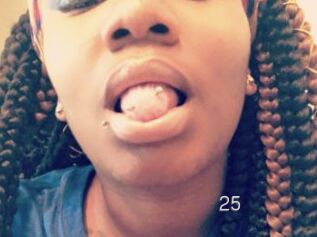 Hotmommy25