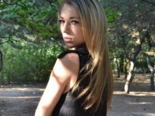 HottYana