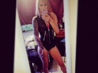 HottieHolly_X