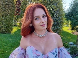 Honeyhaired
