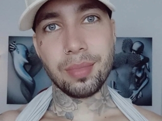 Hornylatinobigcock