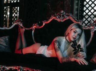 Hot_maggie