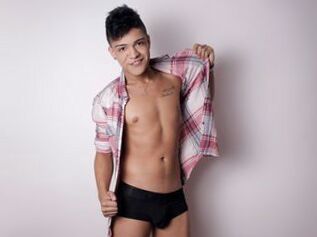 INCHLATINBOY