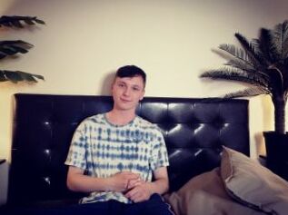 JAMES_HOT