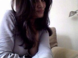 Julia_Jones