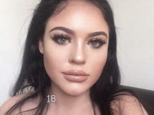 KendalLondon18Babestation