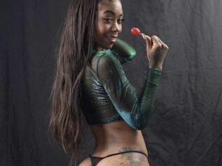 KeniaEbony