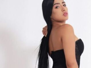KiaraJoness