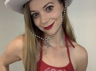 Kiera_Stone