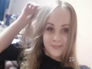 KrissHolly19