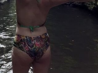 LIZPUSSYLIPSBIG