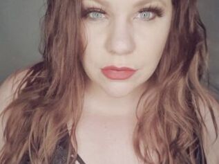 LadyBustyBella