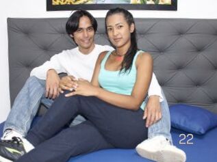 LatinnnCouple22