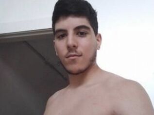 Leo_Rose