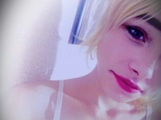 LolaaScottX