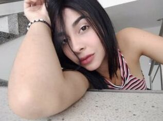 Latinahot_cum