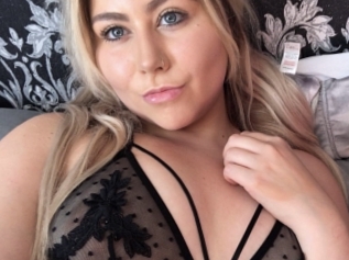 Luscious_rosie