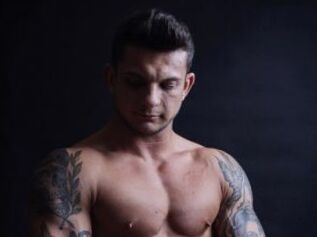 MARK_HUNT