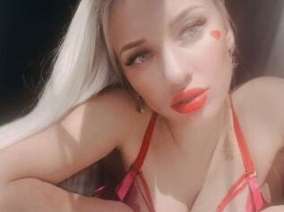 MOLLY_AMAZING