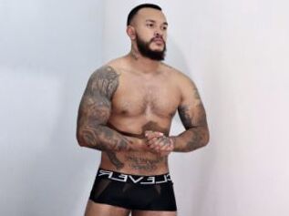MUSCLEHARDTATTOO