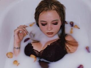 Mary_Diamond
