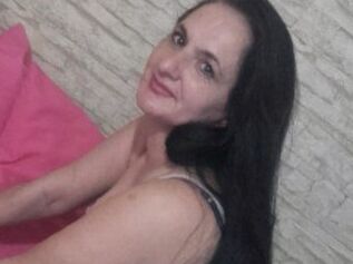 MatureSarah