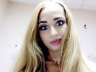 Mia77