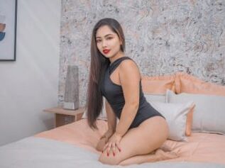 MiaBorton