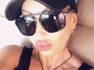 MiaXStunning