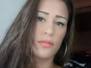 Mia_Cooper