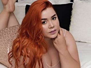 MileyCurt