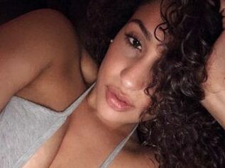 Molly_Lawson