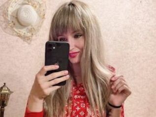 Monica_Gloss