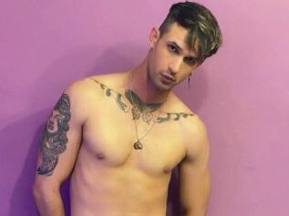 Maxhotxx