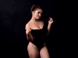 Melanibunnyhotx