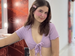 Mia_cutee