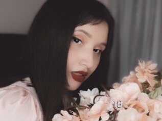 Miajones18