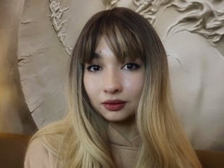 Monicakaren
