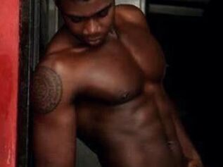 Musclehardblack