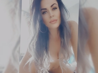 NaughtyLeahUK