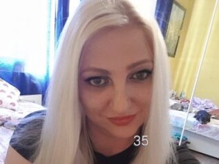 Nadya35