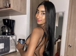 Naeily_evanss