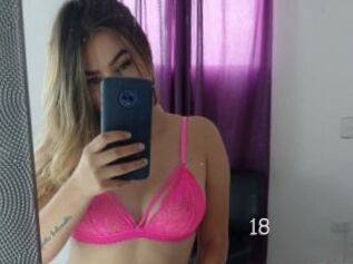 Naomi_fox18