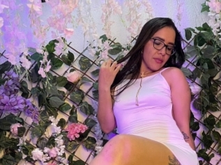 Naomipiink