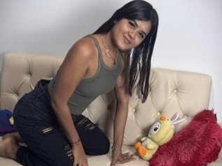 Nayladeluxe