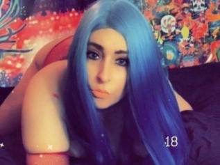 Nikkibanxx18