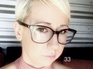 PinkGirl33