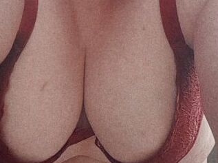 PlusSizeBigTits