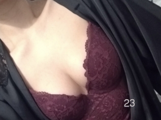Petiteasian23