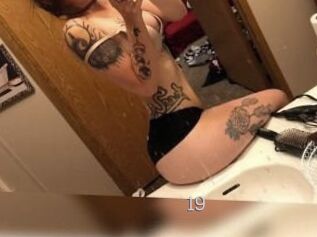 QueenB19xx